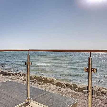 Seaside Escape With Views - By Traum *