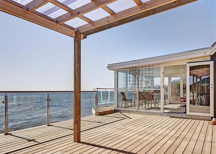 Seaside Escape With Views - By Traum *